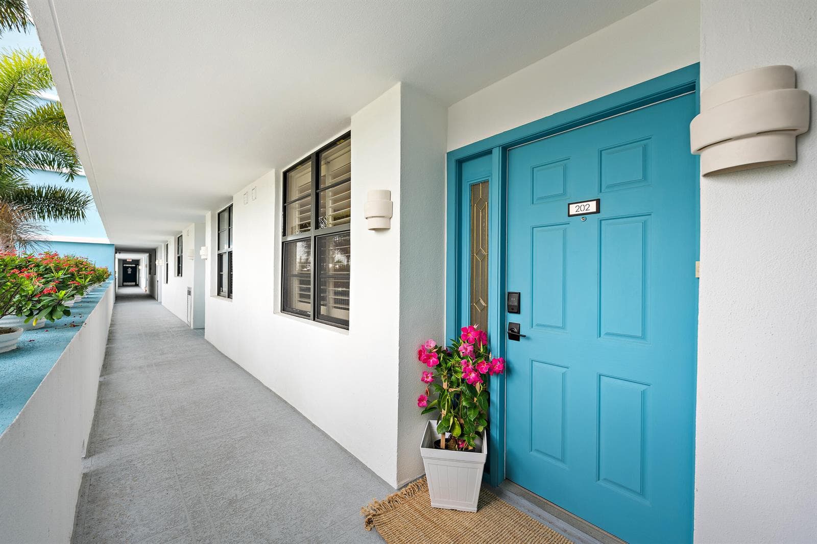 900 Ocean Drive 202 photo 24