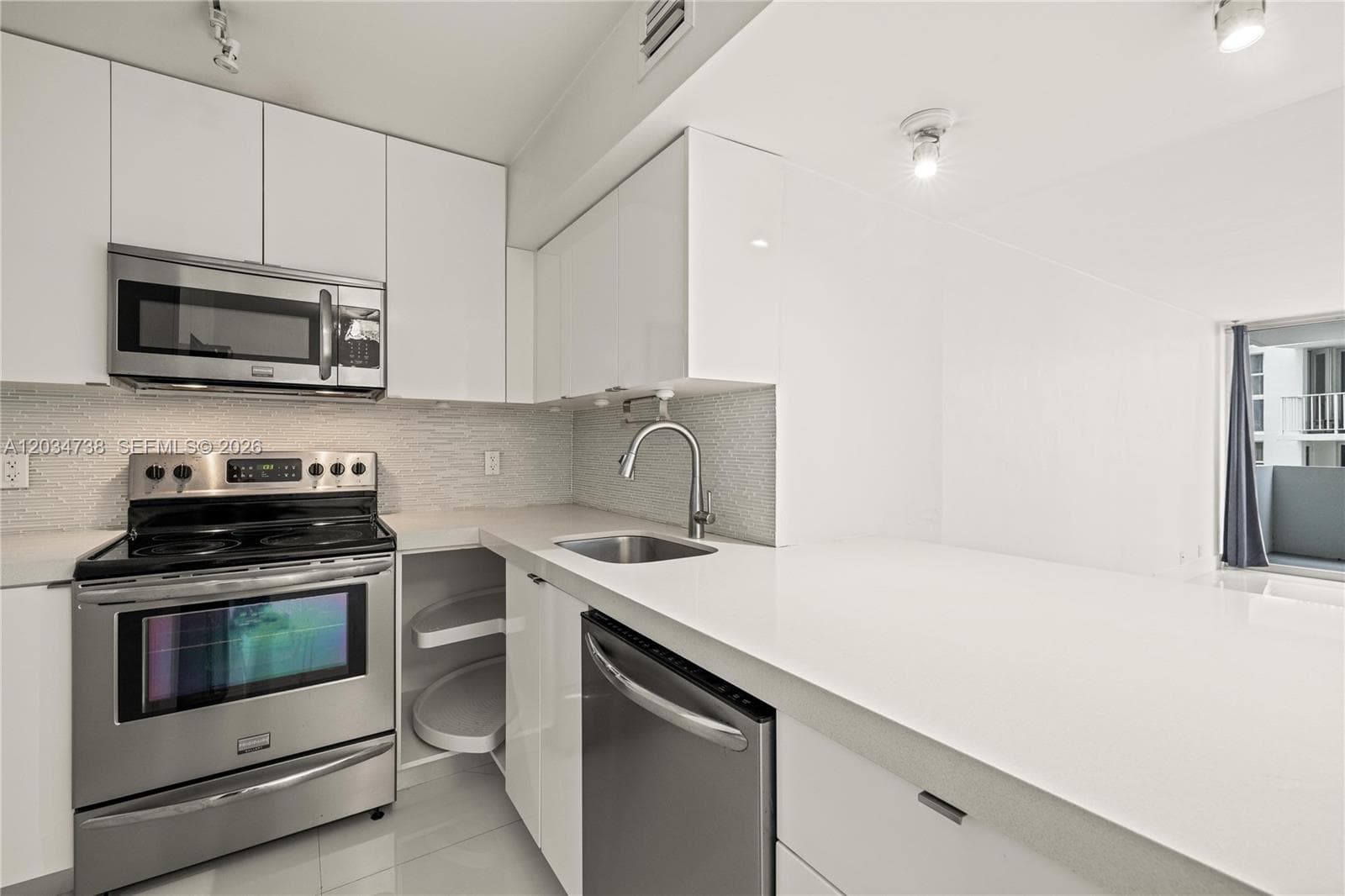 1200 West Ave 622 photo 12