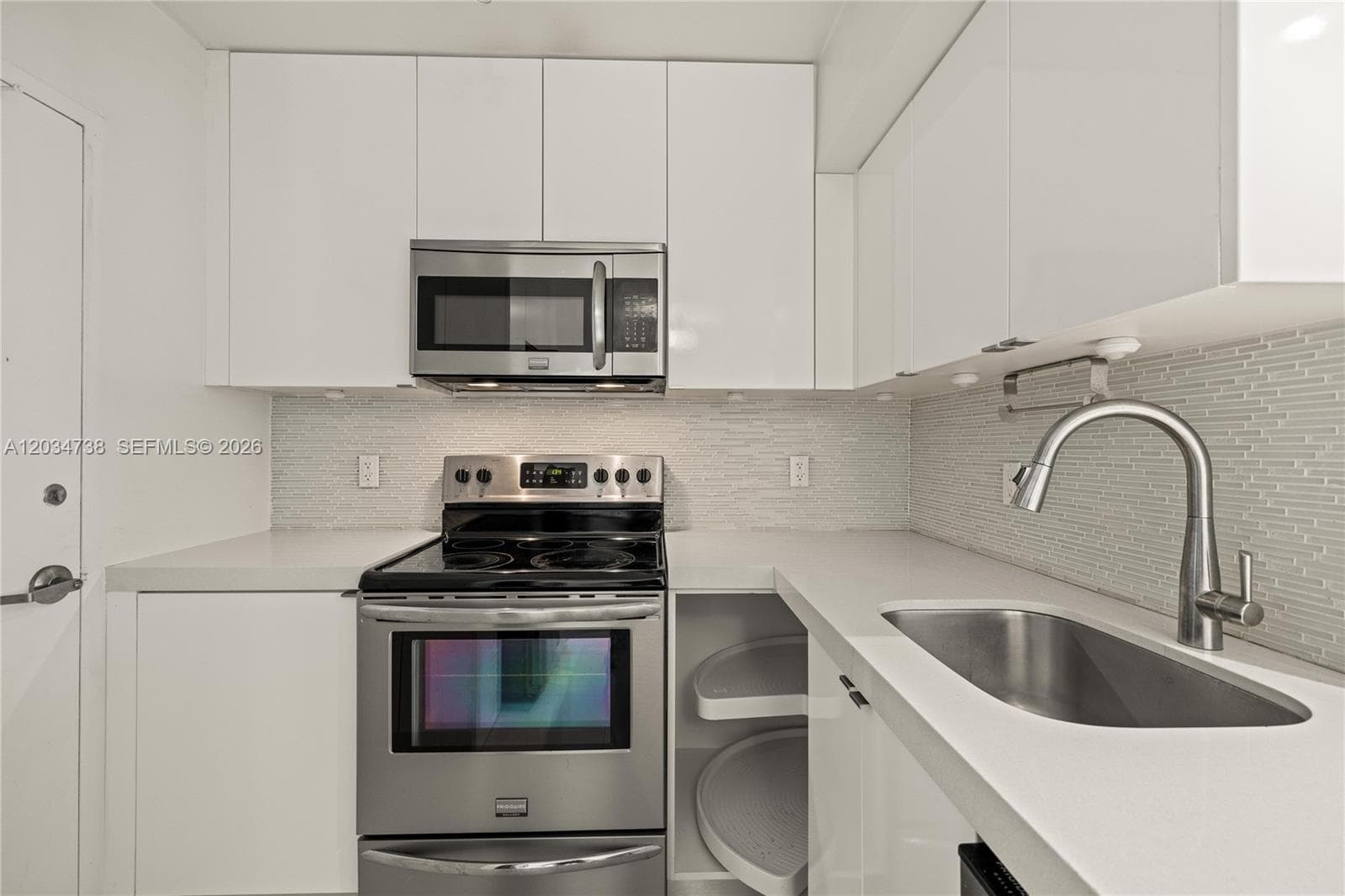 1200 West Ave 622 photo 14