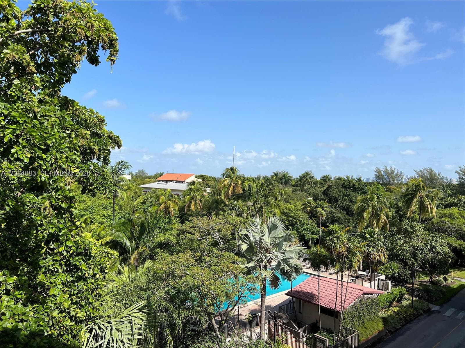 101 Crandon Blvd 474 photo 2