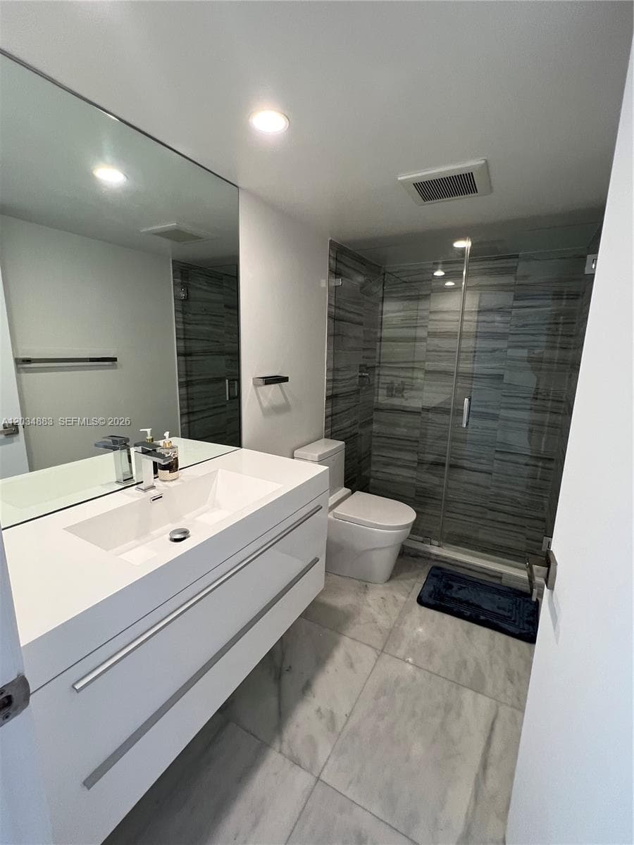 101 Crandon Blvd 474 photo 17