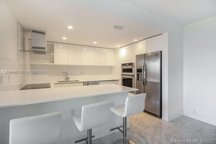 101 Crandon Blvd 474 photo 5