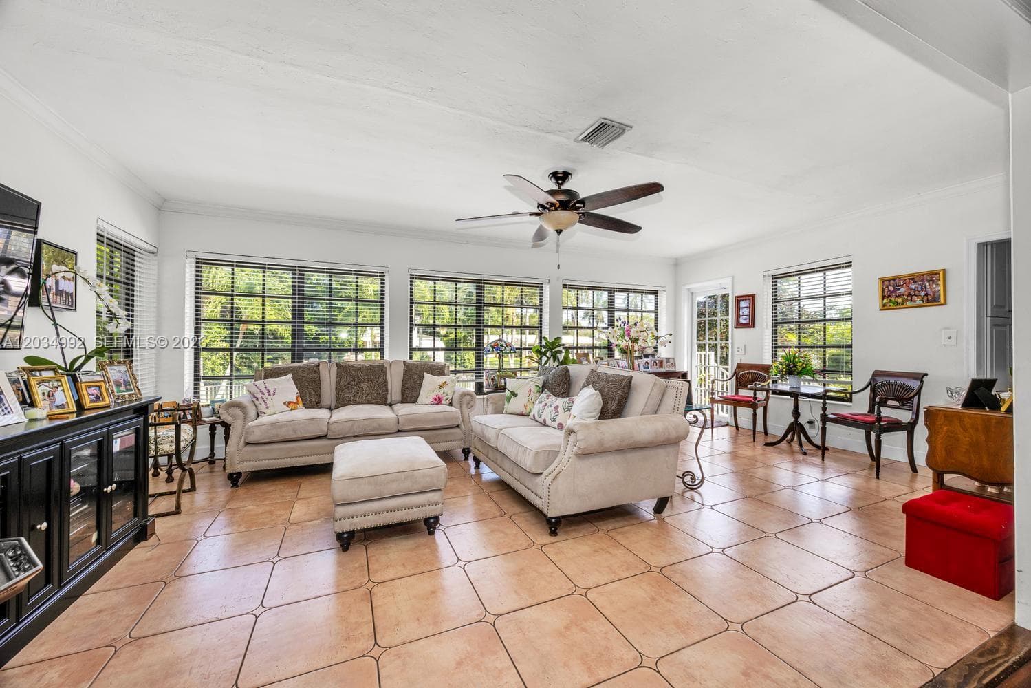 740 Jeronimo Dr photo 22