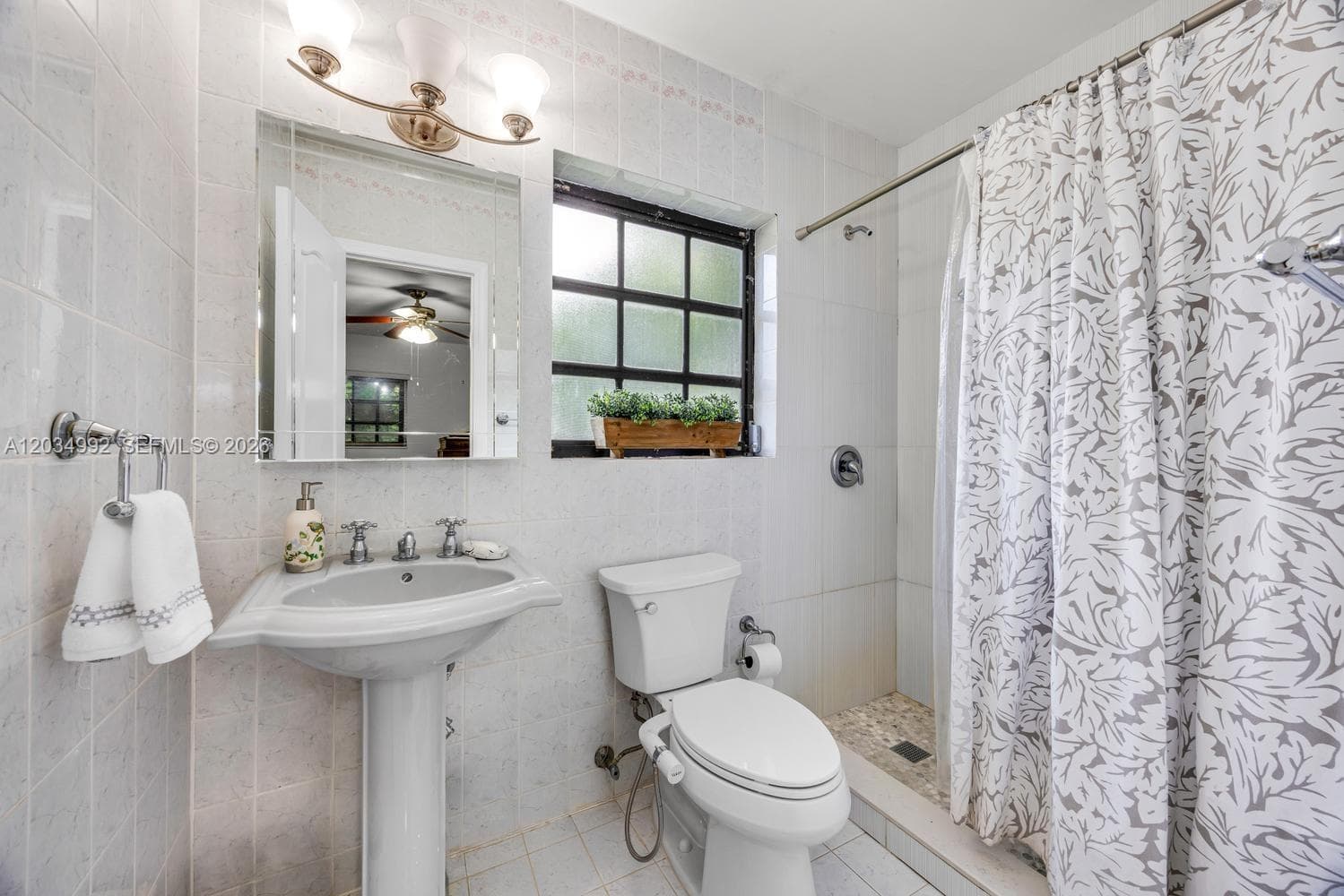 740 Jeronimo Dr photo 10
