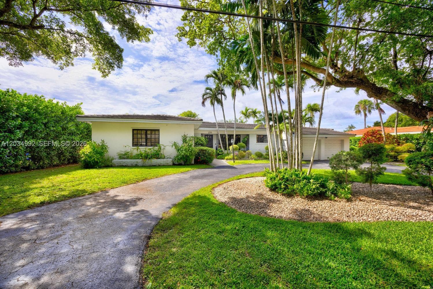 740 Jeronimo Dr photo 25