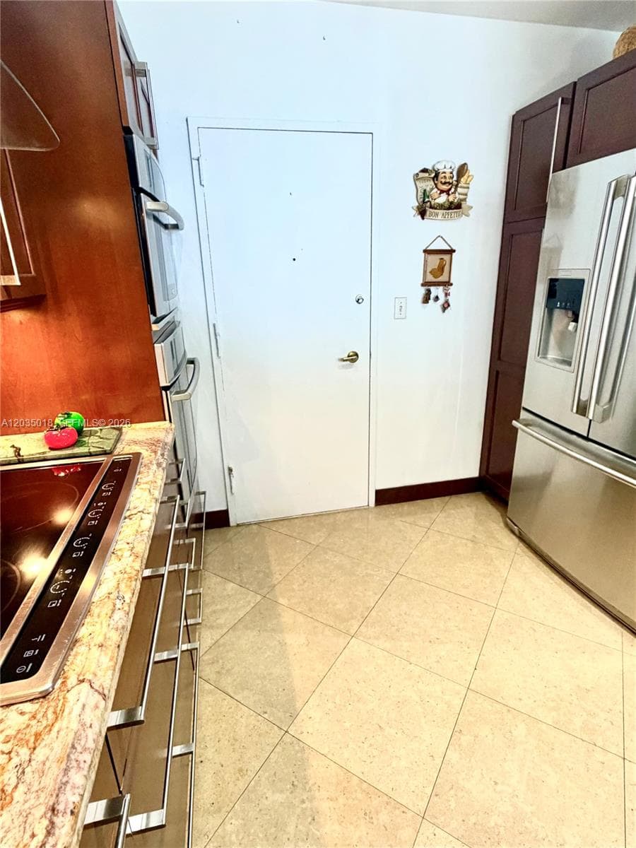 5700 Collins Ave 14M photo 14