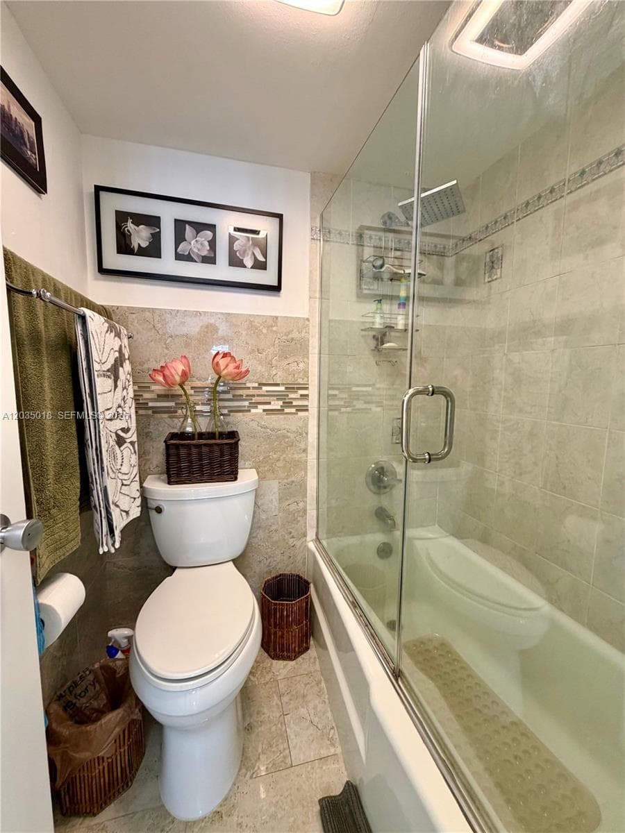 5700 Collins Ave 14M photo 21