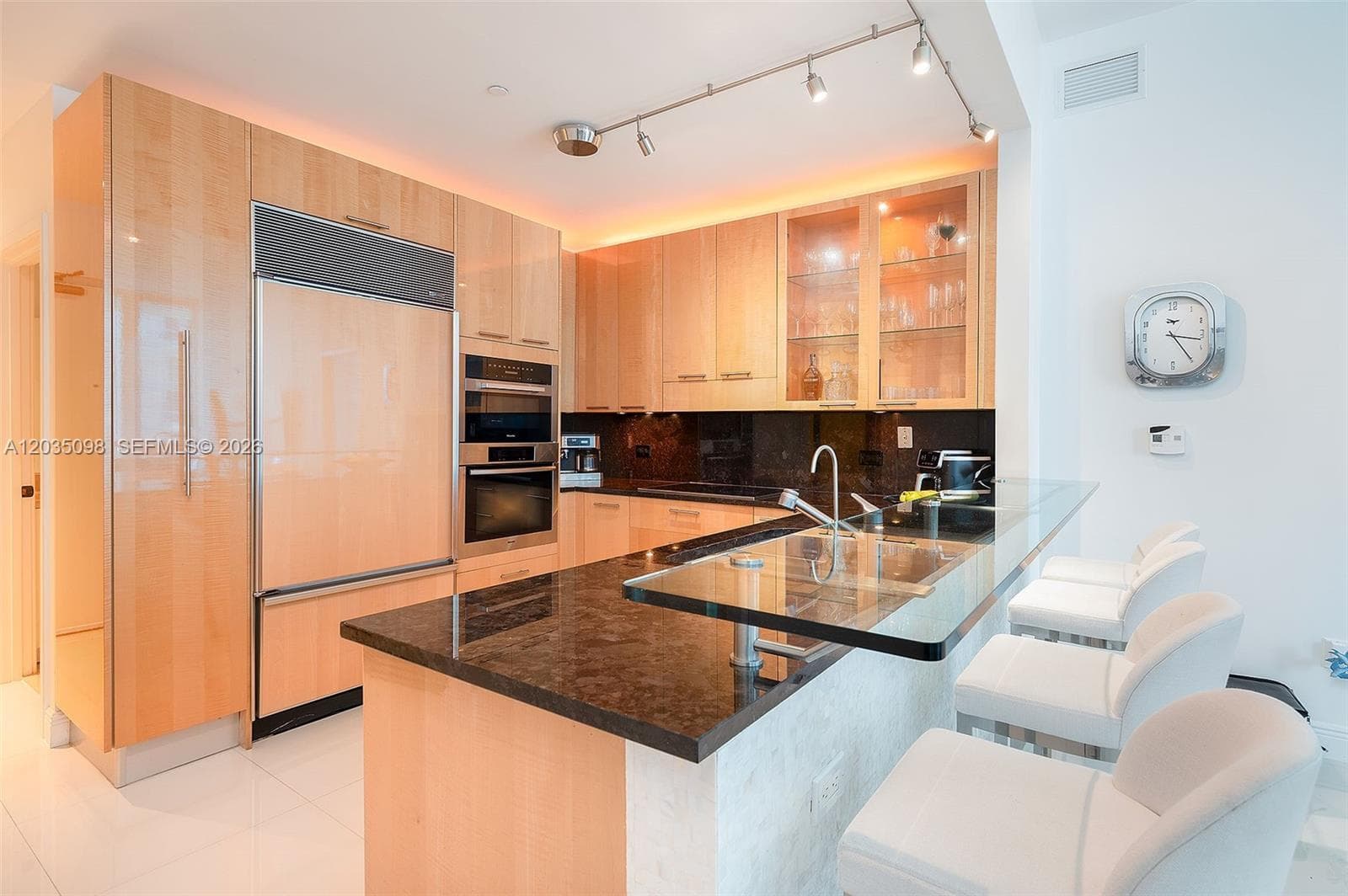 6799 Collins Ave 510 photo 5