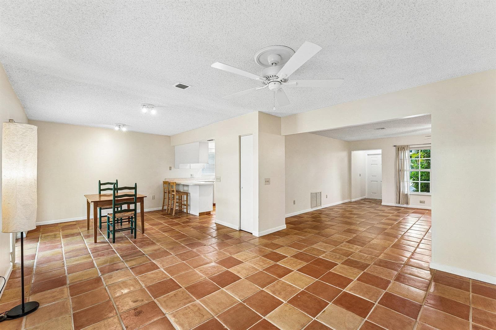 3150 Pinehurst Drive photo 7
