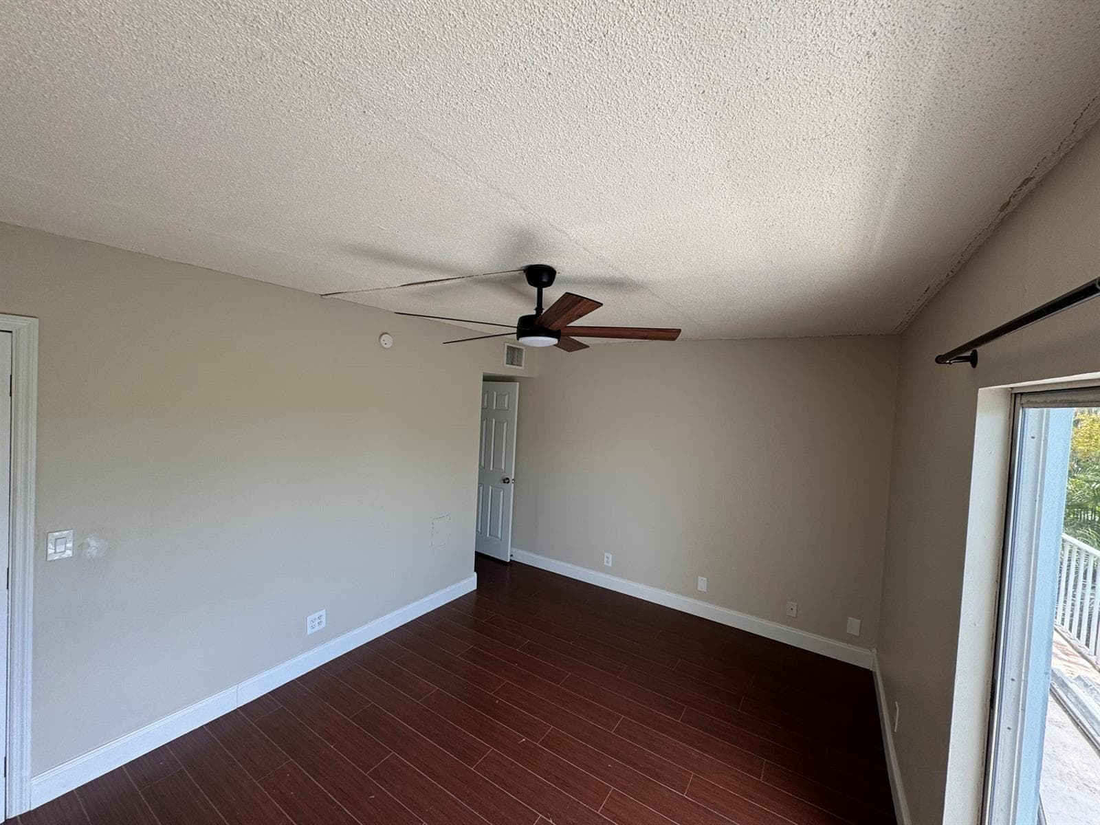 725 Hummingbird Way 210 photo 20