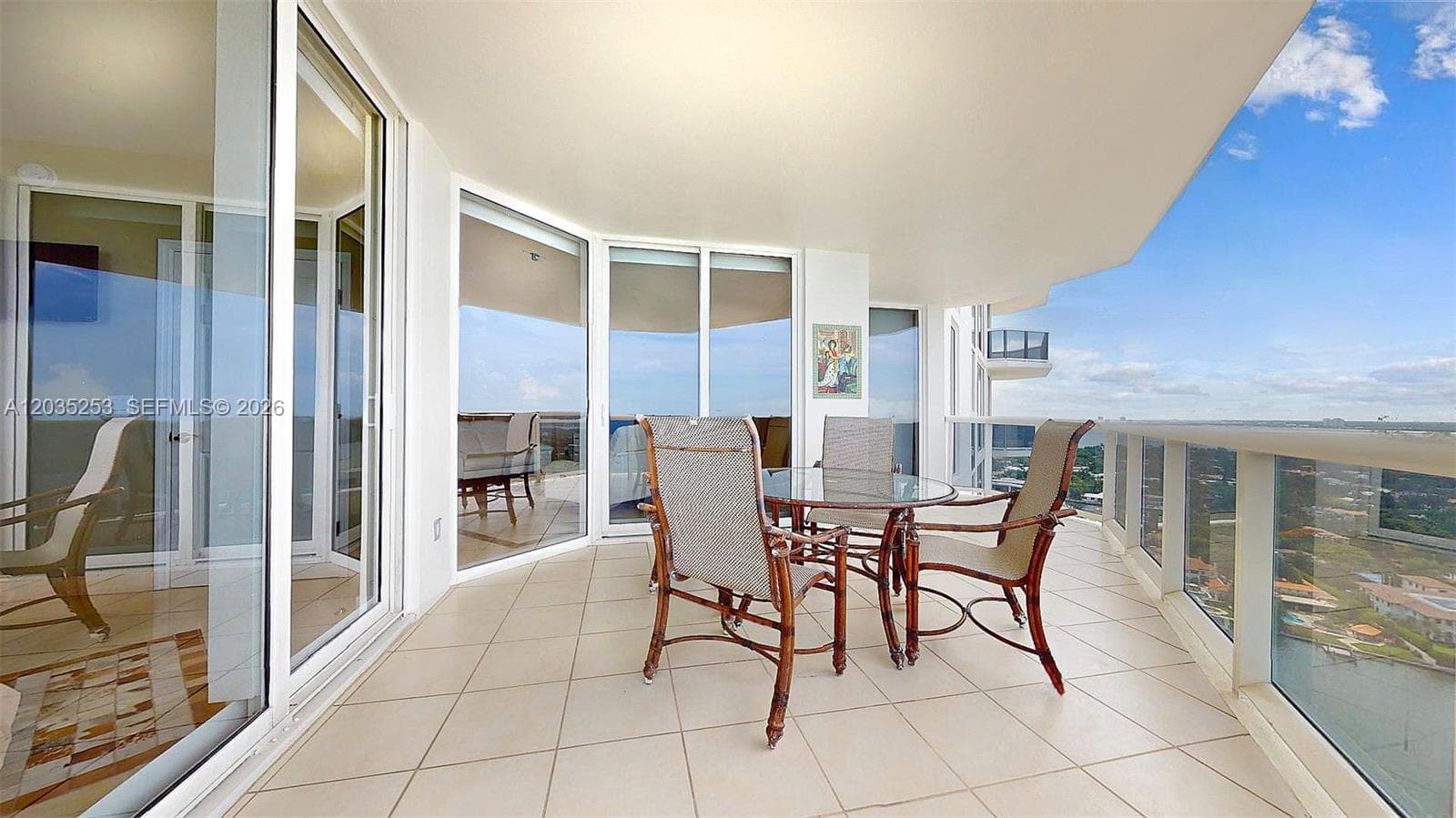 4779 Collins Ave 2708 photo 3