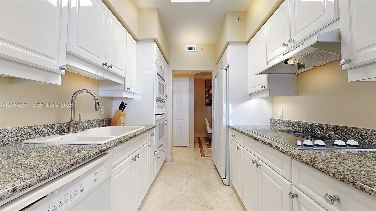 4779 Collins Ave 2708 photo 24