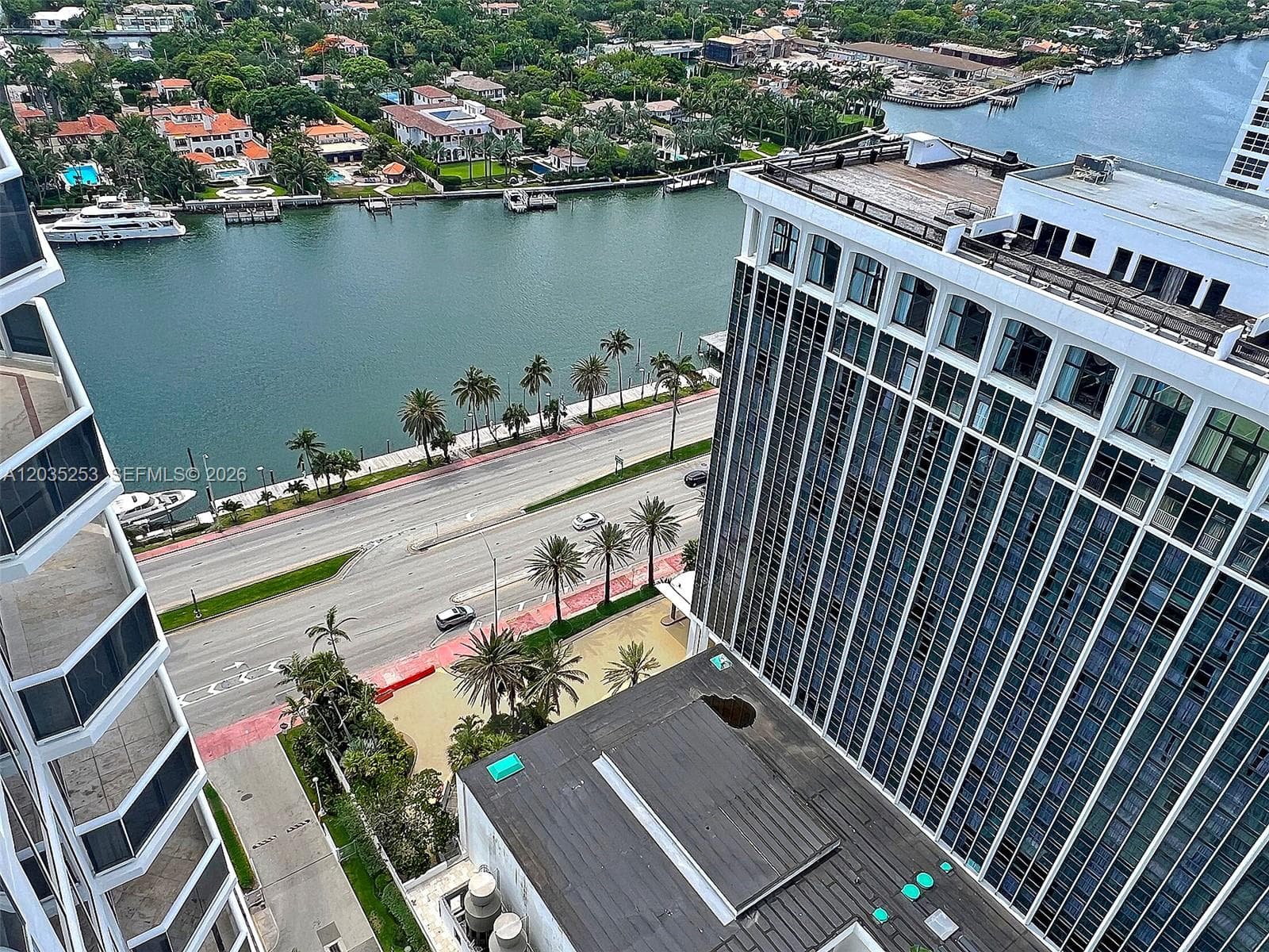4779 Collins Ave 2708 photo 8