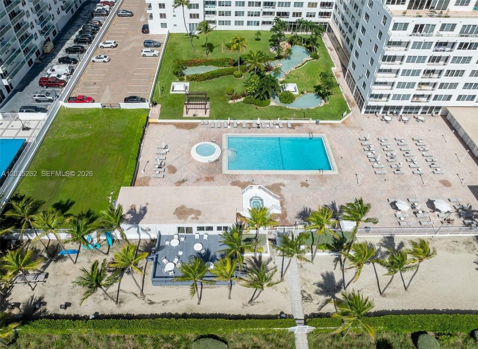 5005 Collins Ave PH02 photo 20