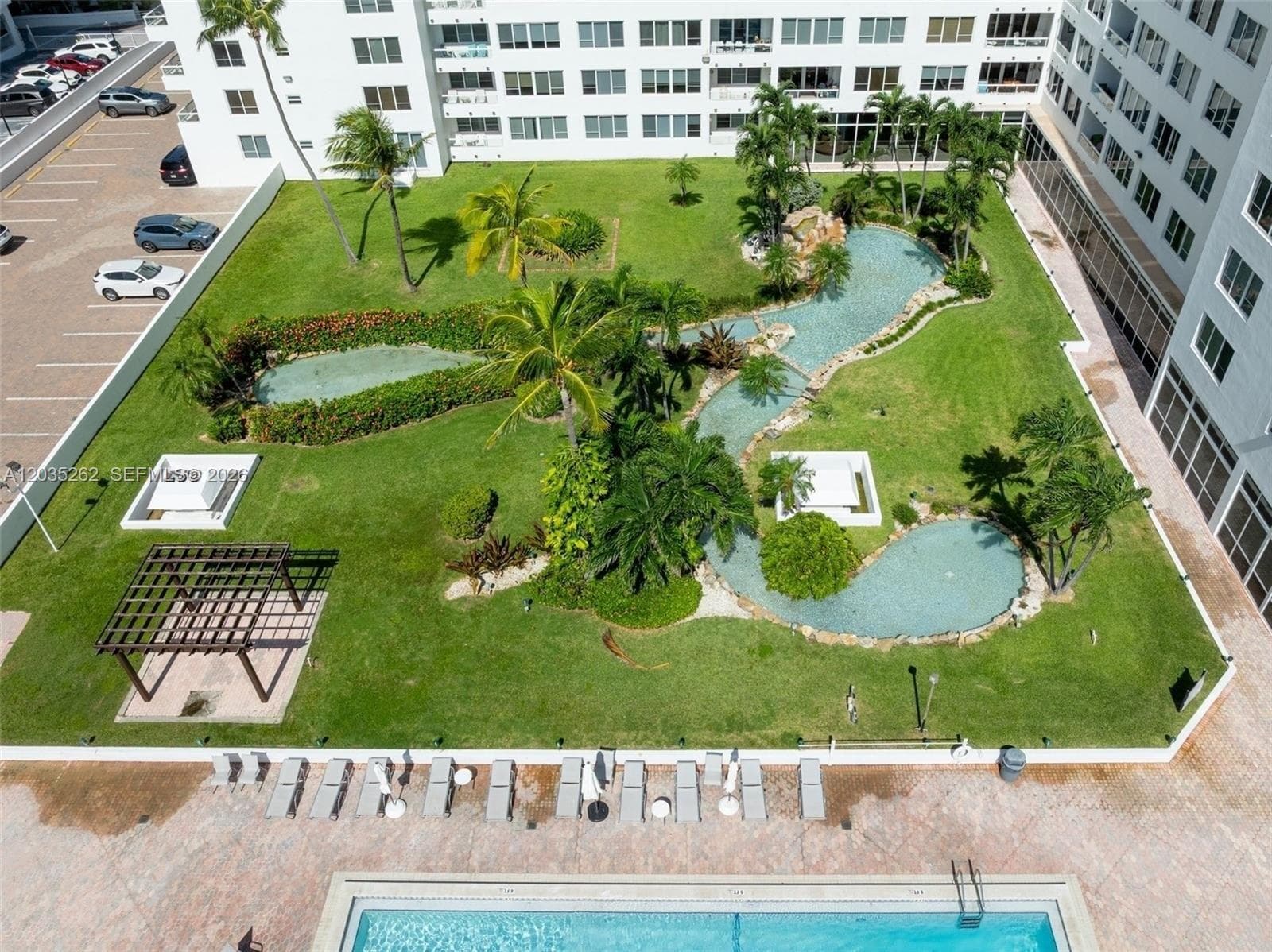 5005 Collins Ave PH02 photo 21