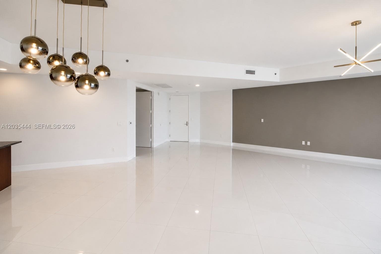 15901 Collins Ave 403 photo 1