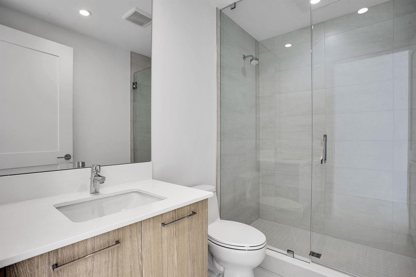 153 N Seabreeze Blvd 1602 photo 23