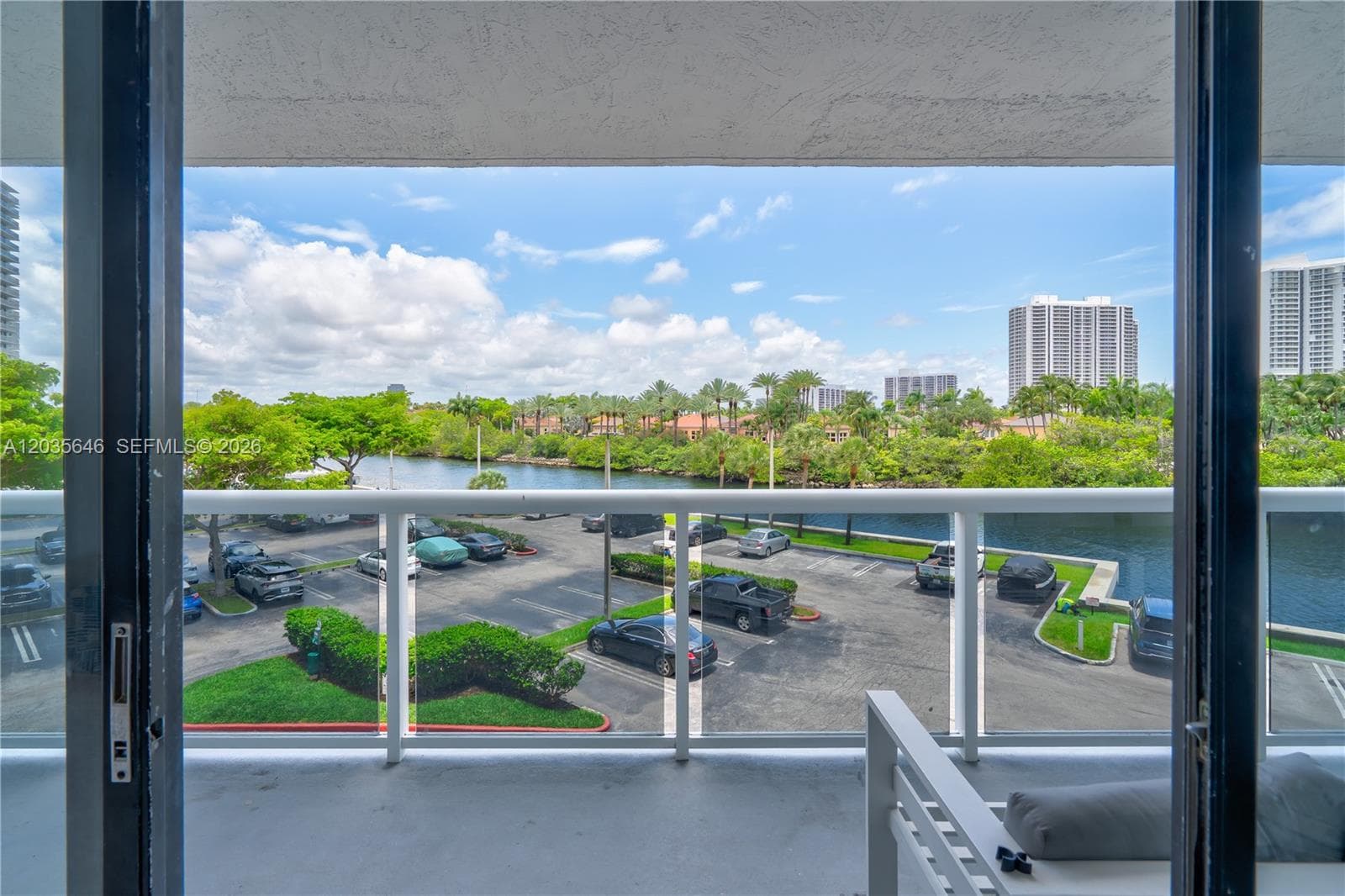 20505 E Country Club Dr 331 photo 7