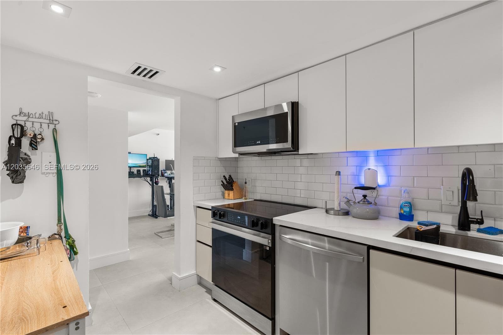 20505 E Country Club Dr 331 photo 11