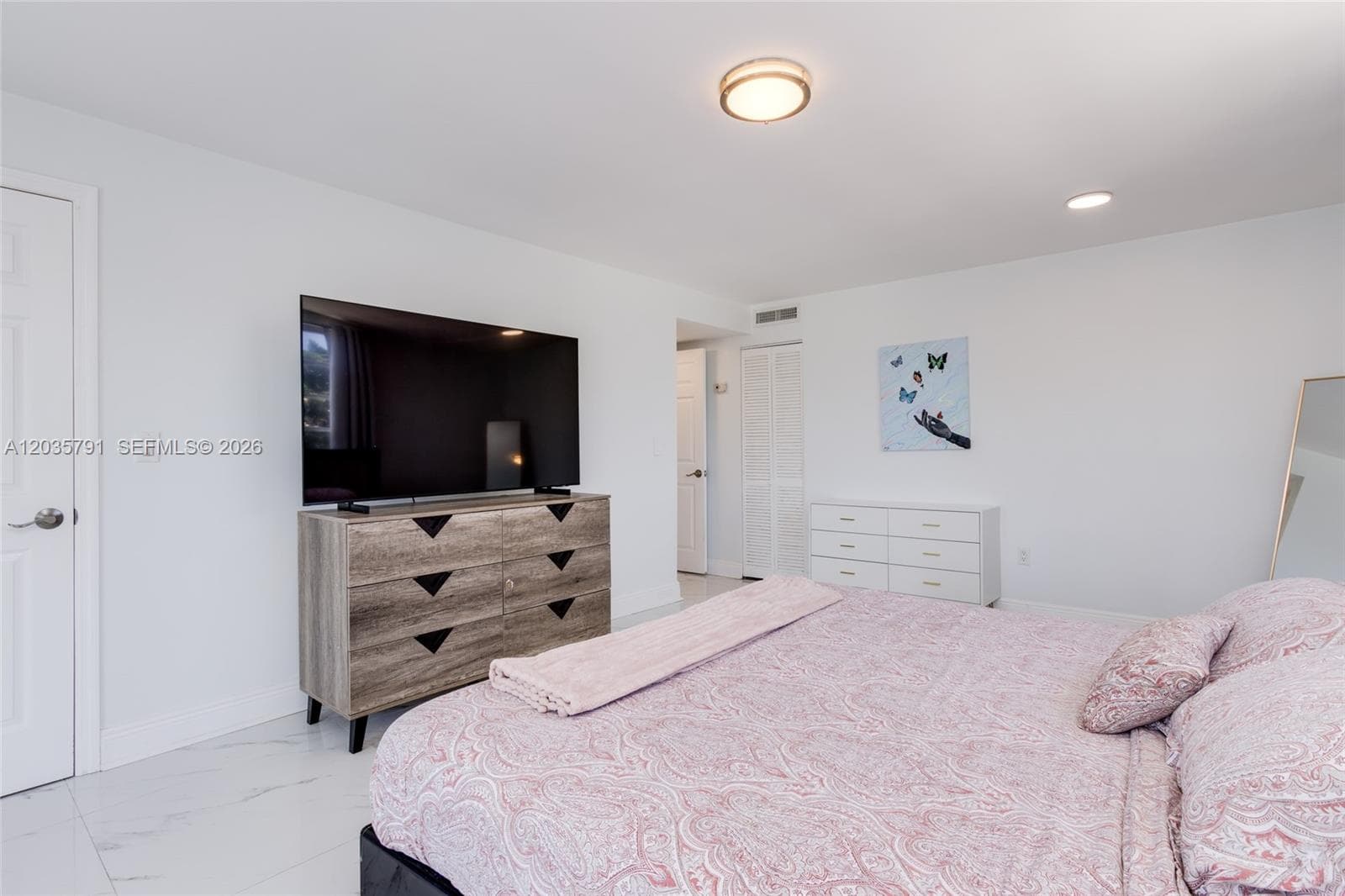 3527 NE 168th St 309 photo 22