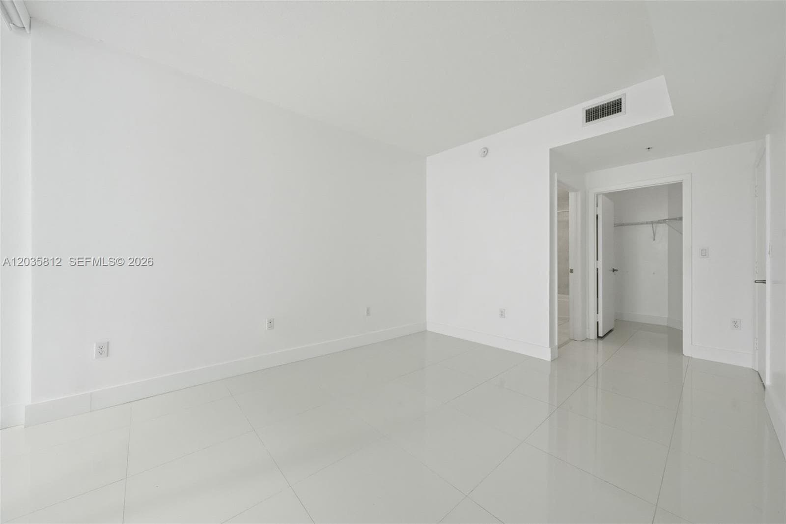 1900 N Bayshore Dr 2207 photo 7