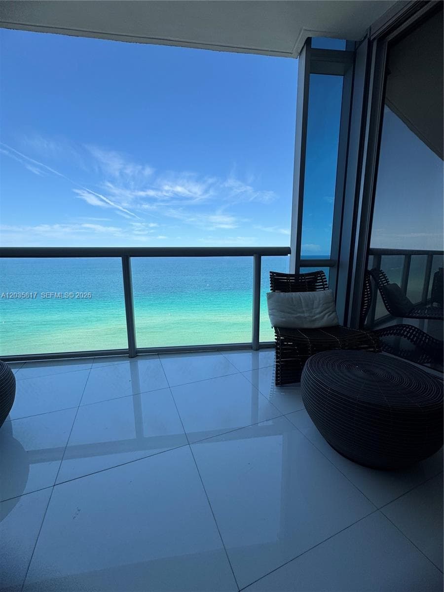 17121 Collins Ave 1906 photo 17
