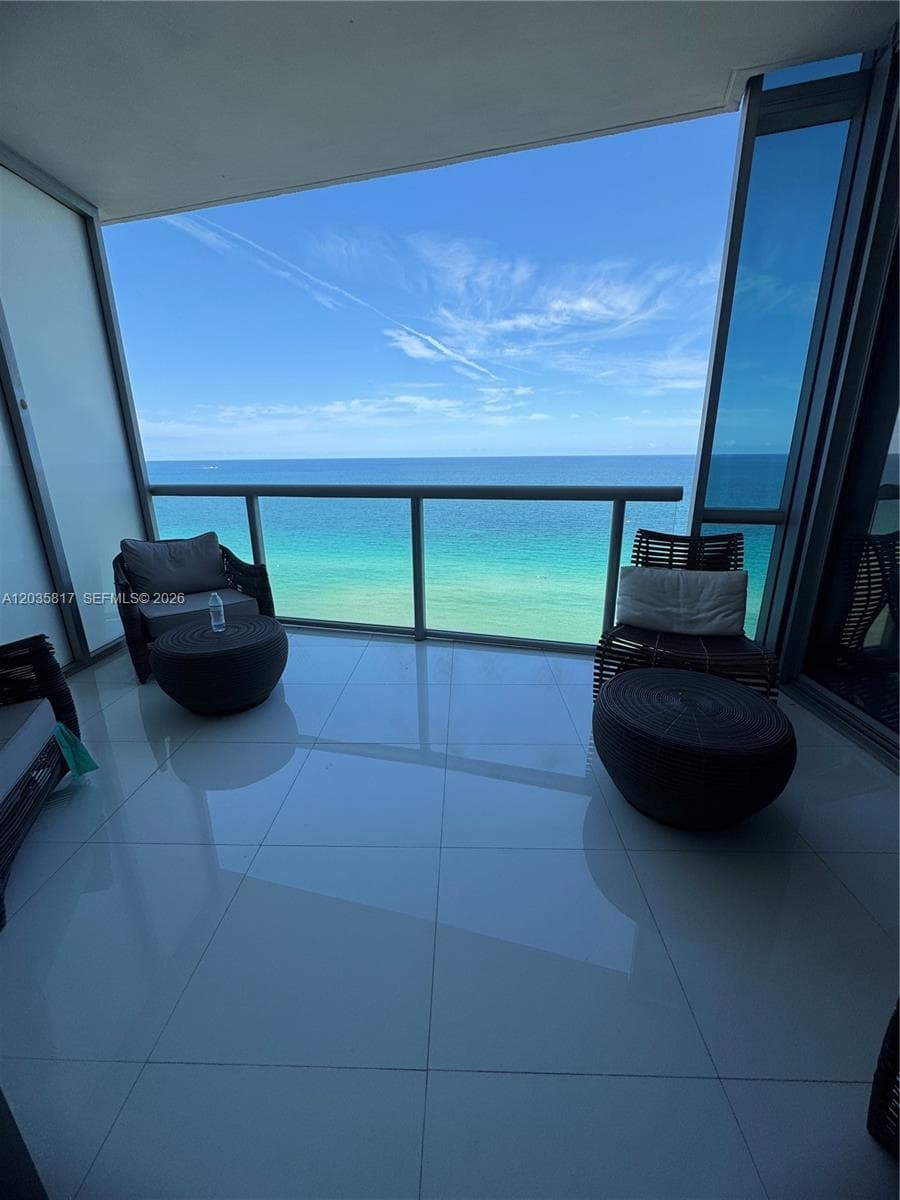 17121 Collins Ave 1906 photo 18