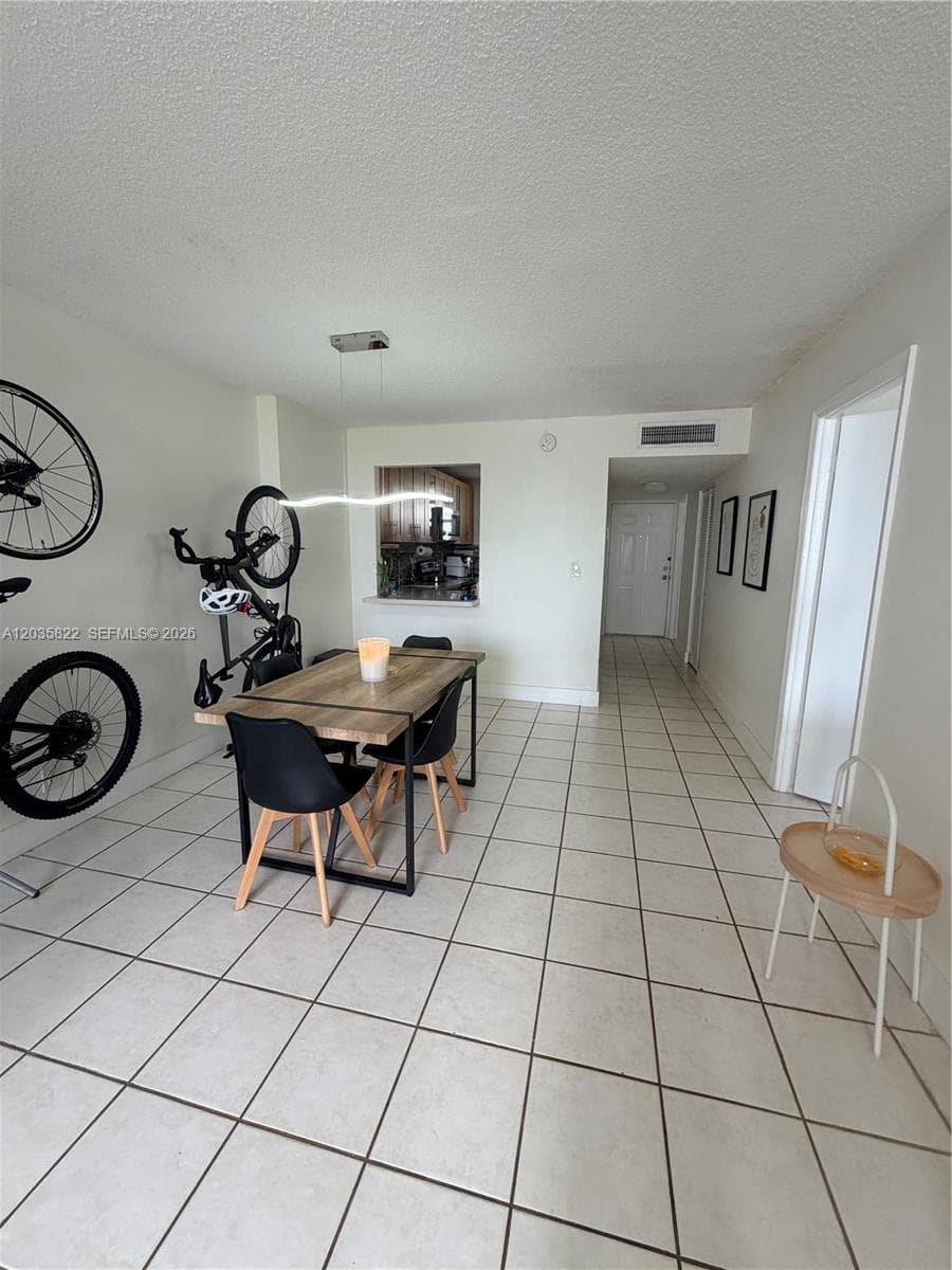 2903 N Miami Beach Blvd 406 photo 11