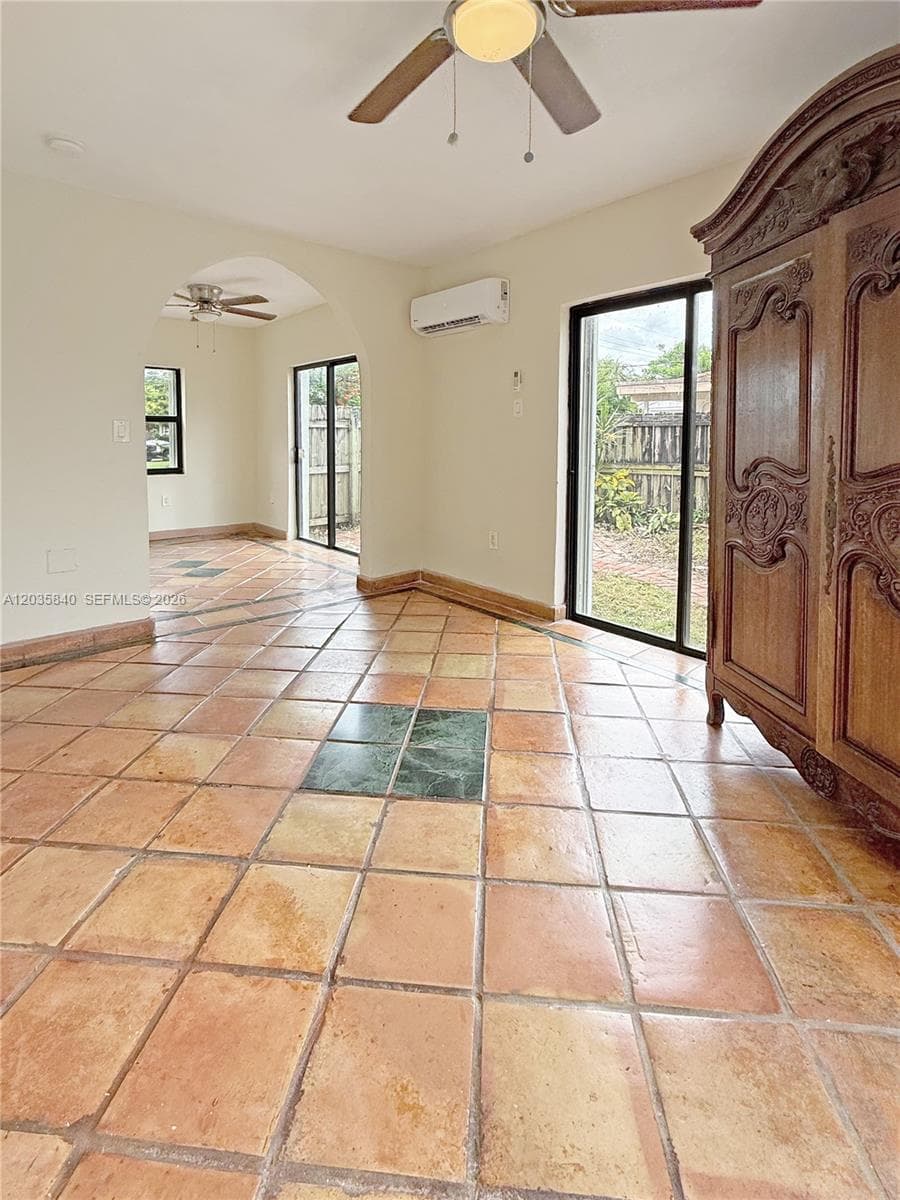 3390 SW 75th Ave B photo 10