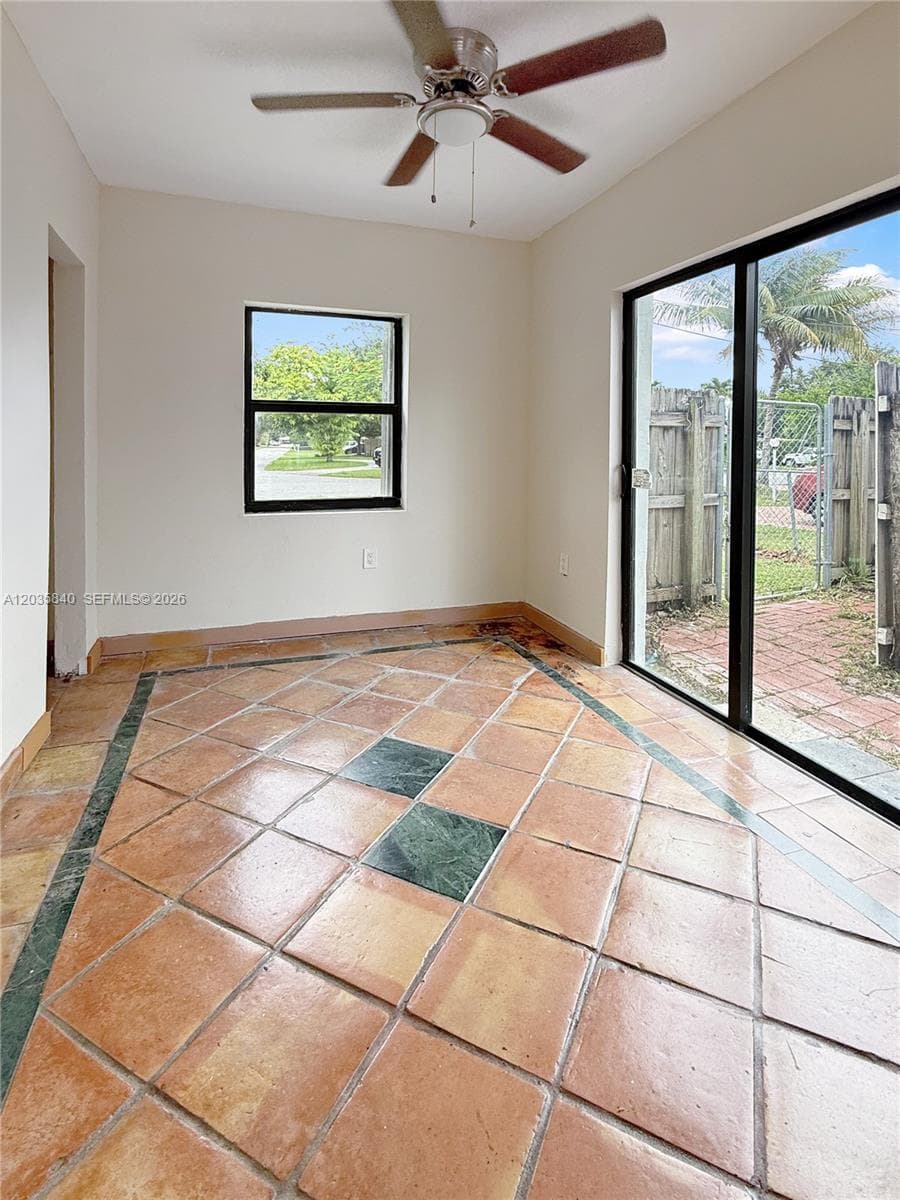 3390 SW 75th Ave B photo 11