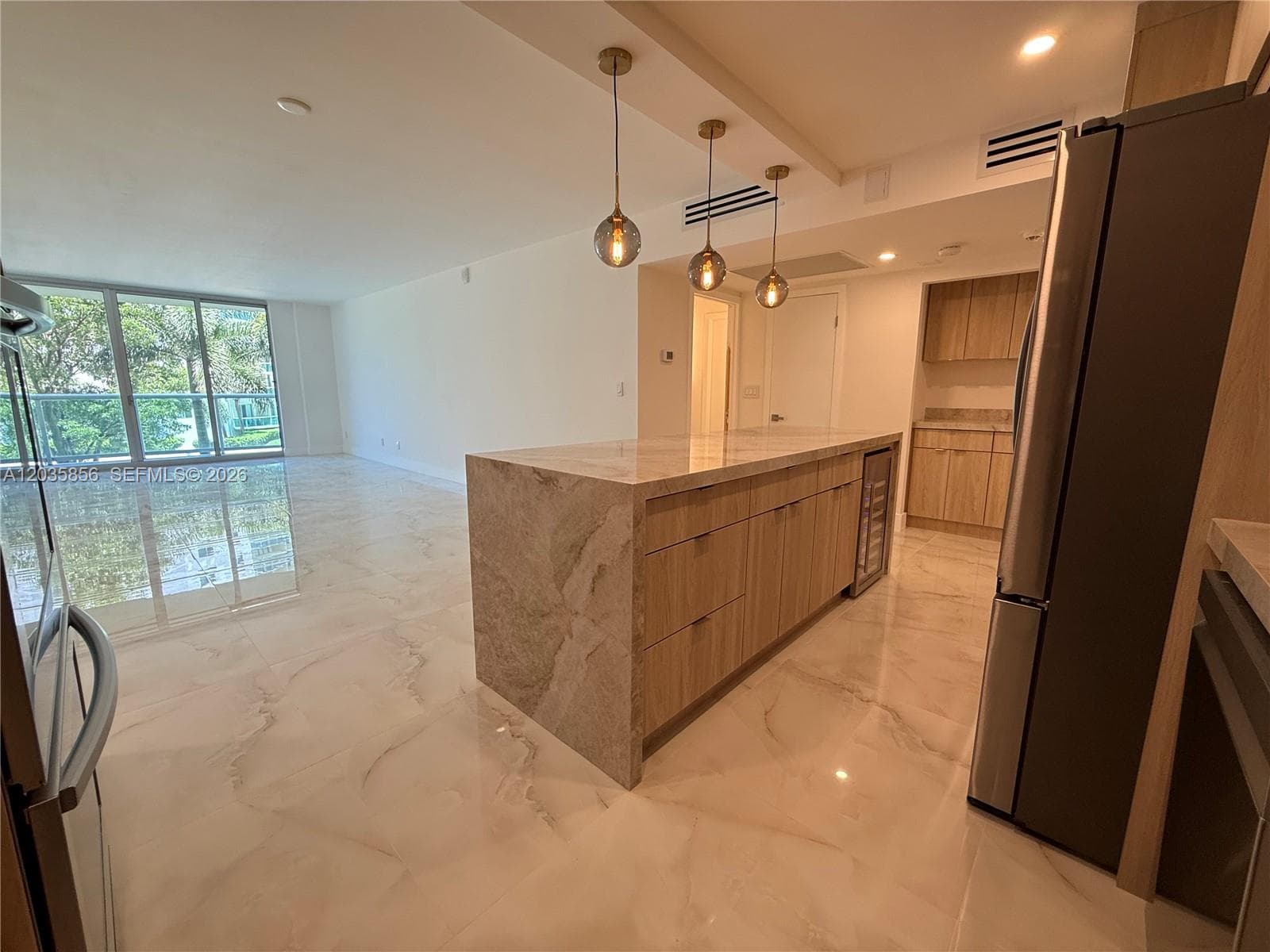 19390 Collins Ave 224 photo 8