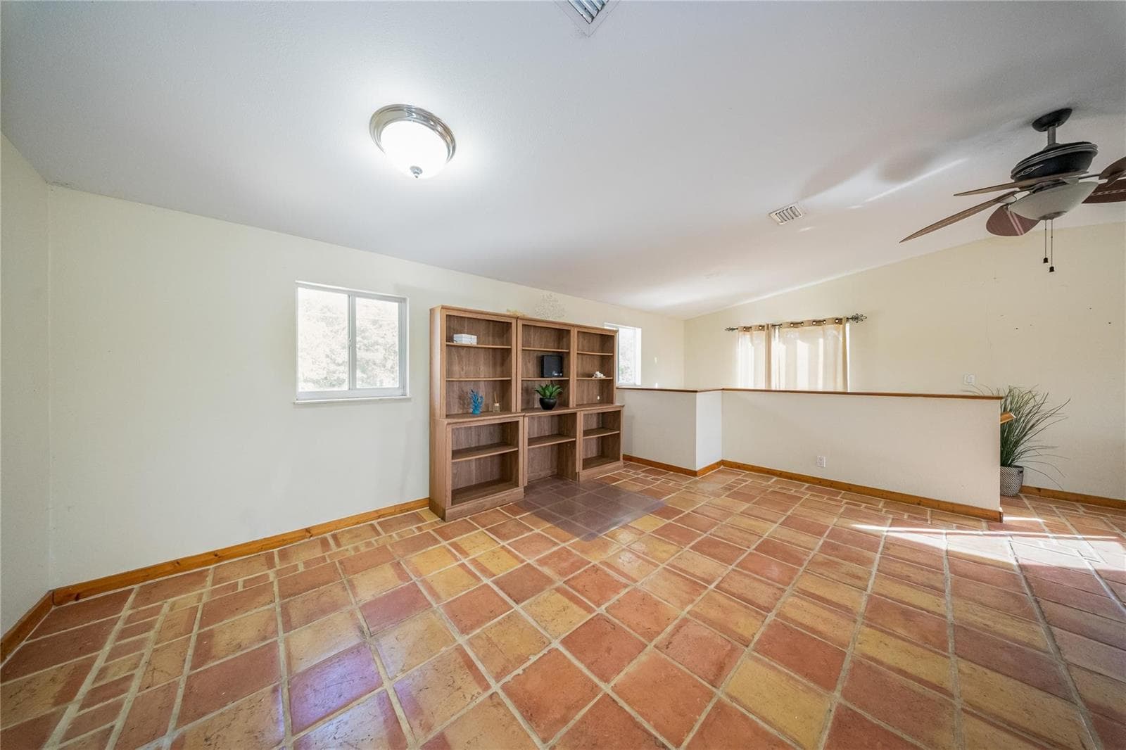 133 Valois Boulevard photo 16