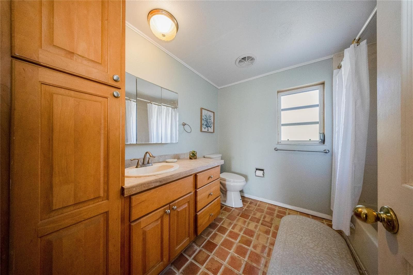 133 Valois Boulevard photo 20