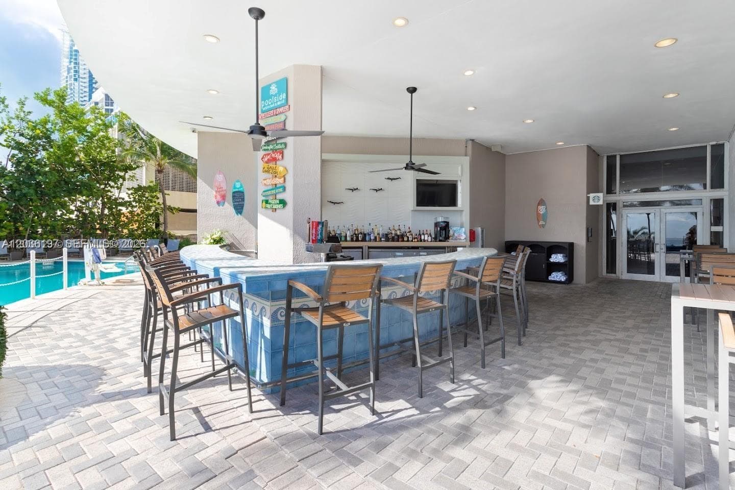 17375 Collins Ave 905 photo 13