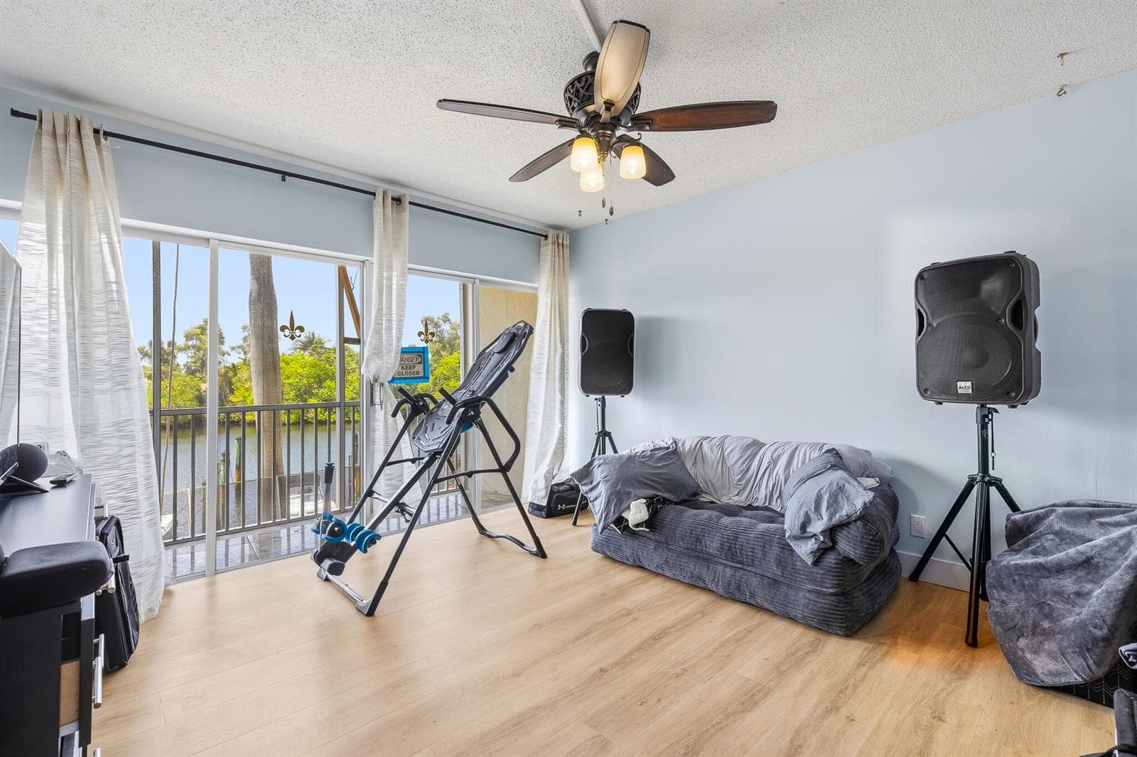 1319 E Hillsboro Boulevard 208 photo 18