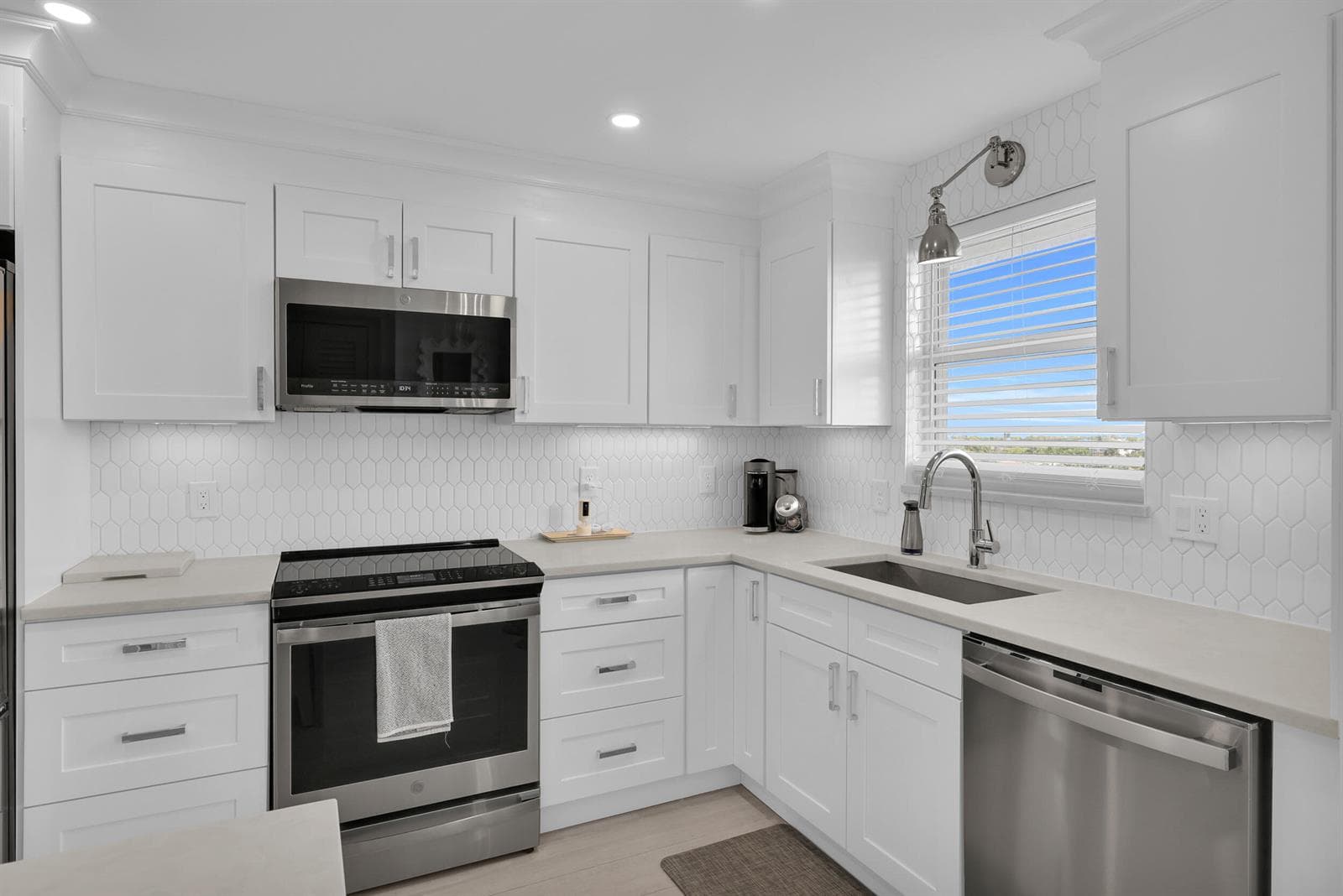 3114 S Ocean Boulevard 705 photo 10
