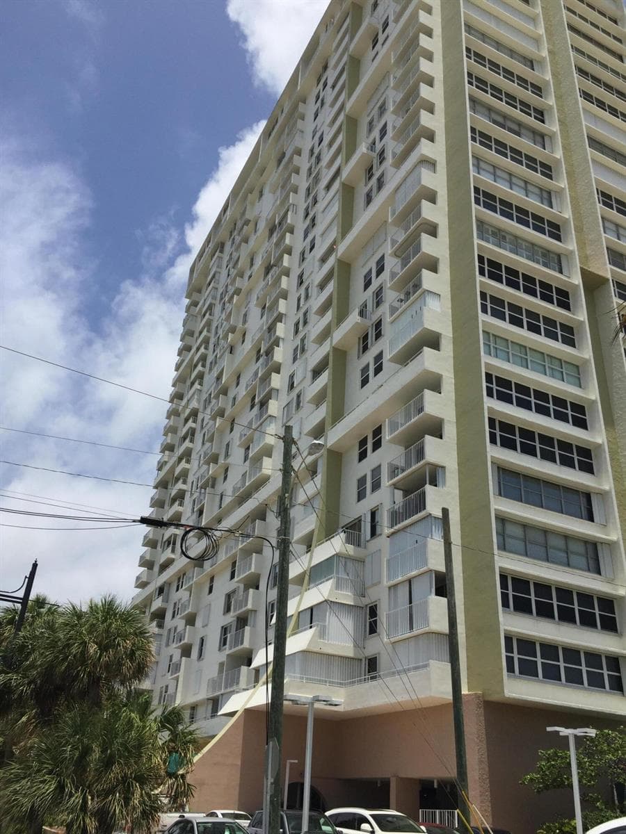 101 Briny Avenue 806 photo 16
