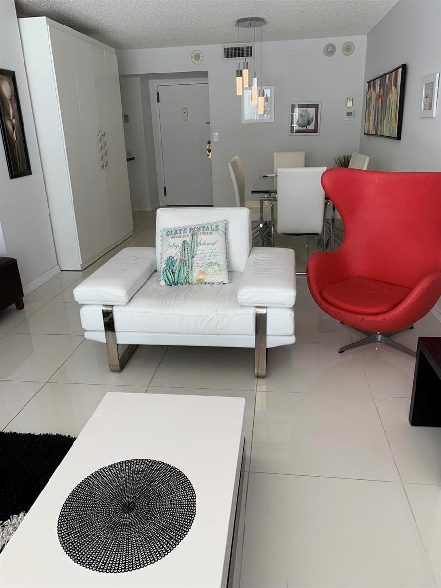 101 Briny Avenue 806 photo 4