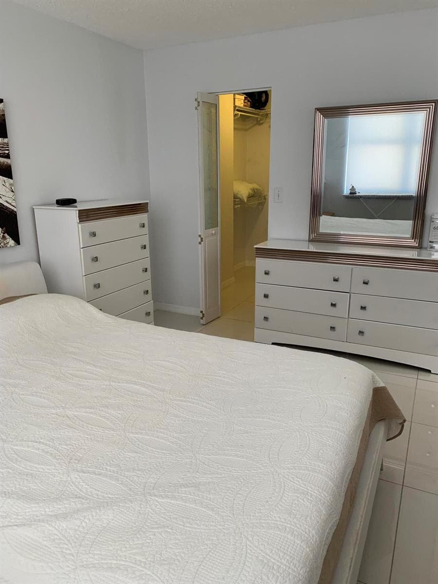 101 Briny Avenue 806 photo 8