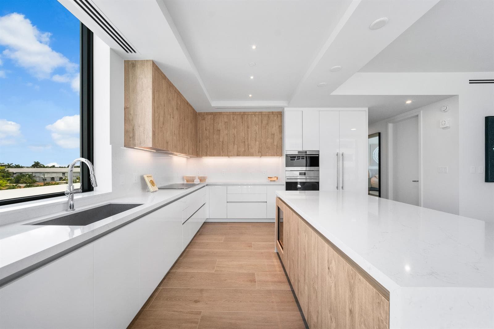 305 Briny Avenue 301 photo 9