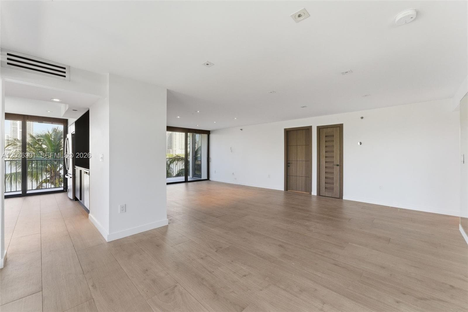 801 N Venetian Dr 308 photo 8