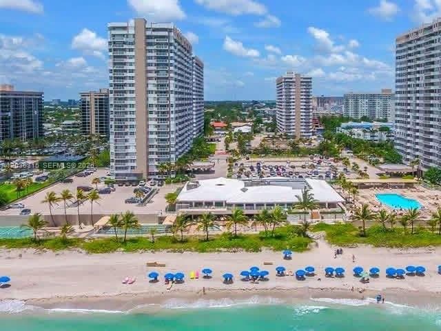 1980 S Ocean Dr 8D photo 1