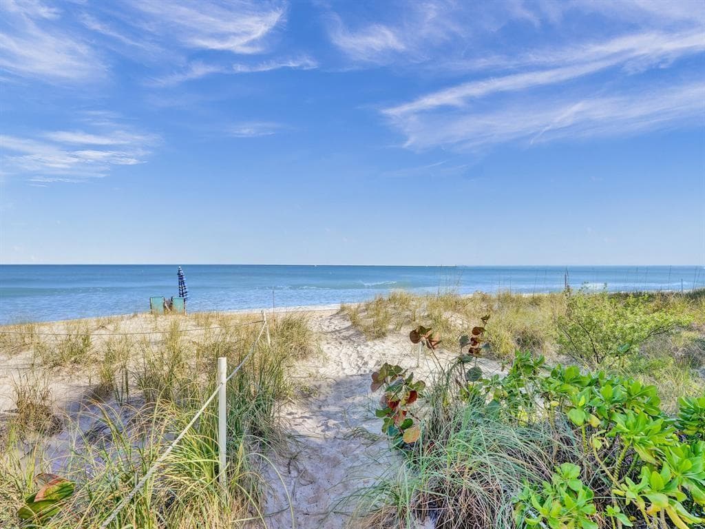 1461 S Ocean Boulevard 329 photo 9