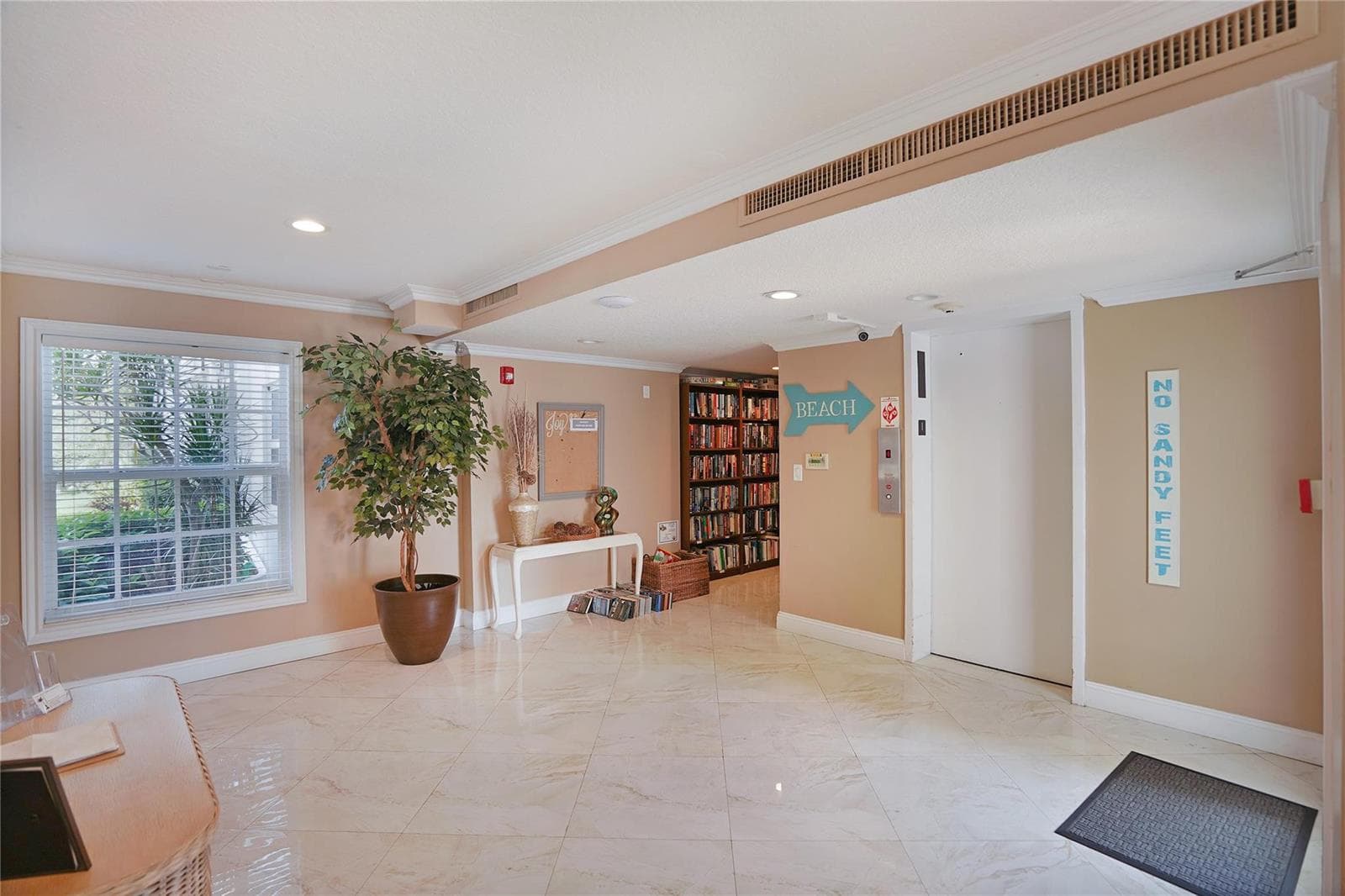 1461 S Ocean Boulevard 329 photo 14