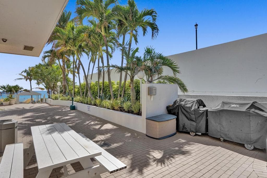 4010 Galt Ocean Drive 310 photo 12