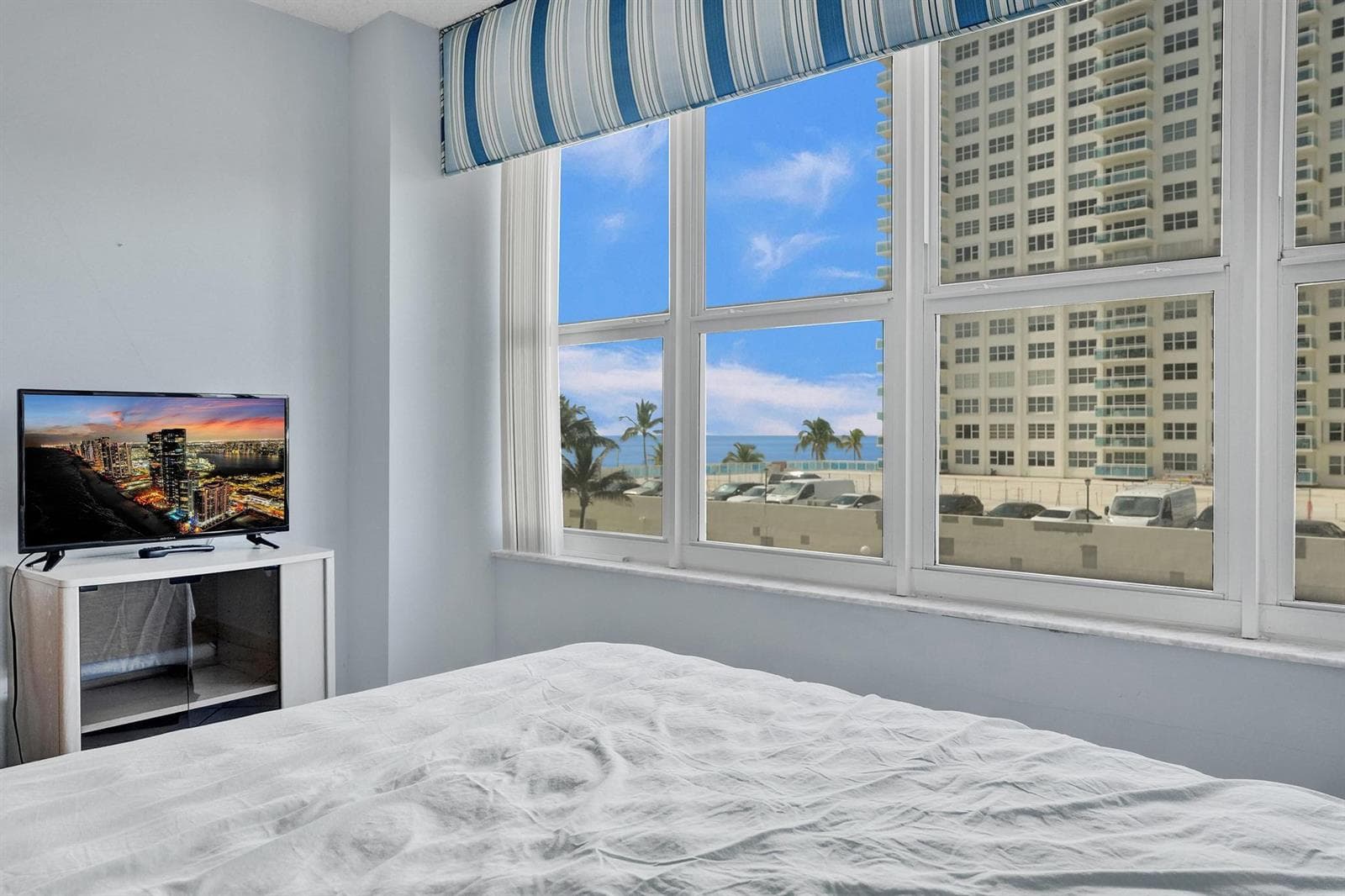 4010 Galt Ocean Drive 310 photo 21