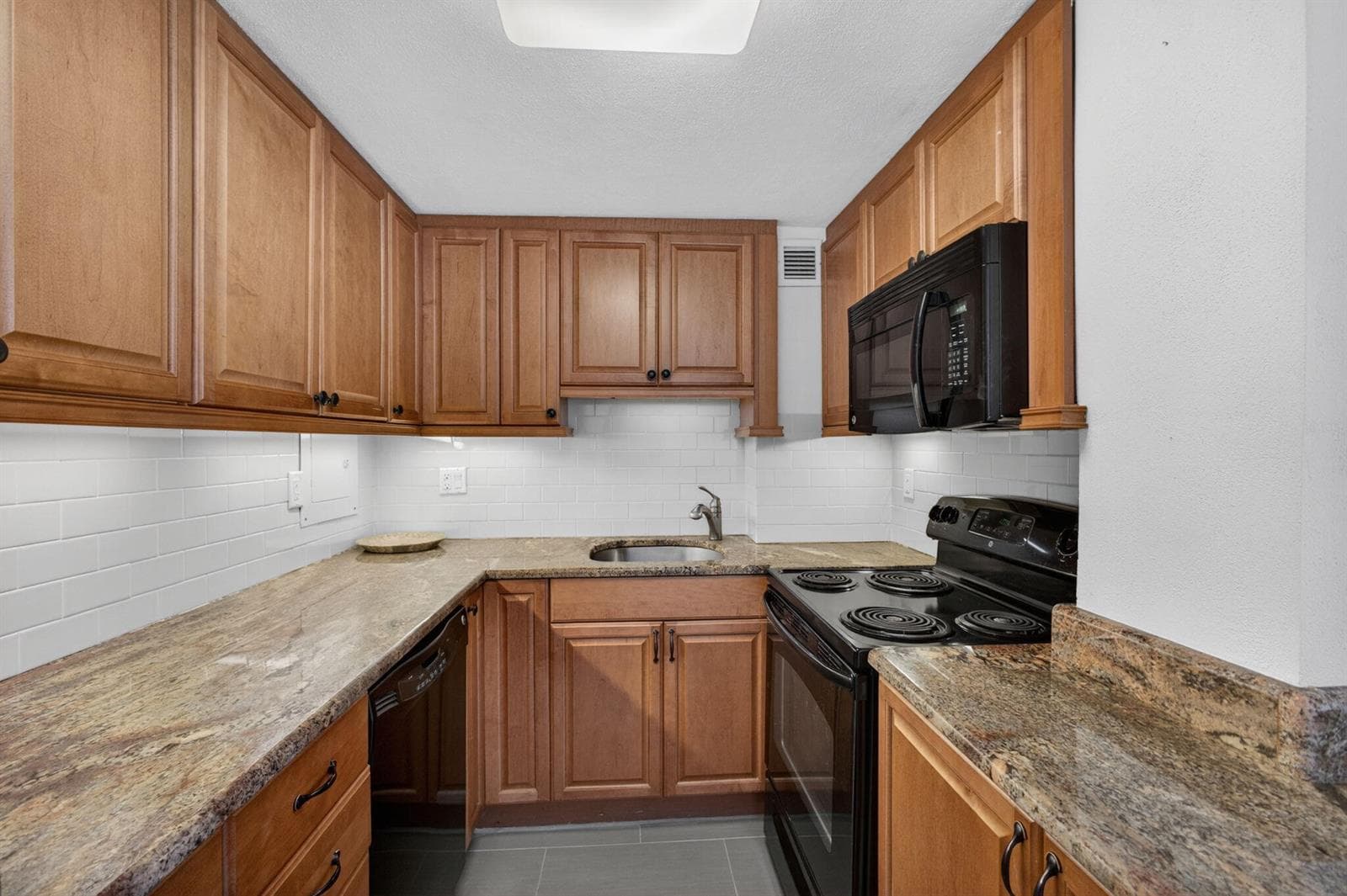 2800 N Flagler Drive 202 photo 10