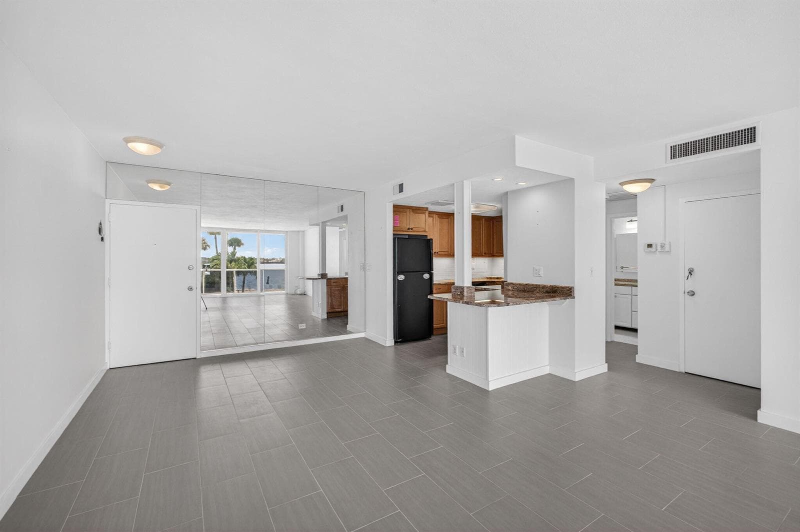 2800 N Flagler Drive 202 photo 14