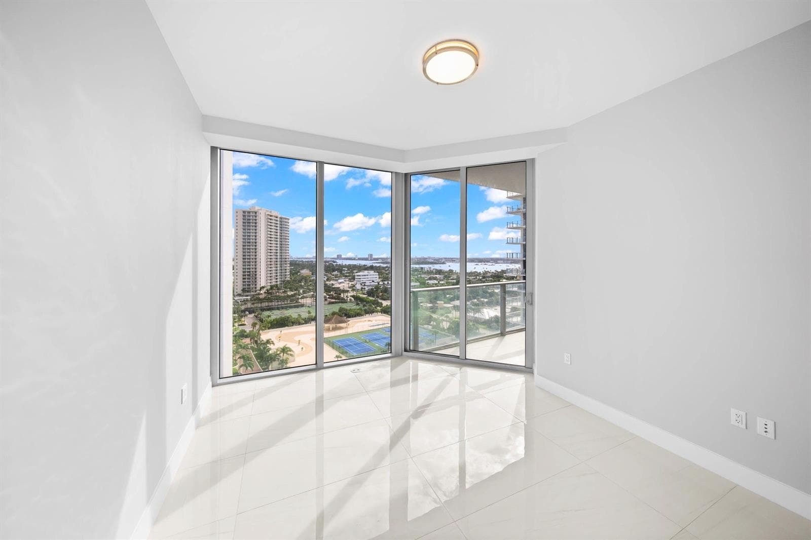 3100 N Ocean Drive H-1708 photo 23