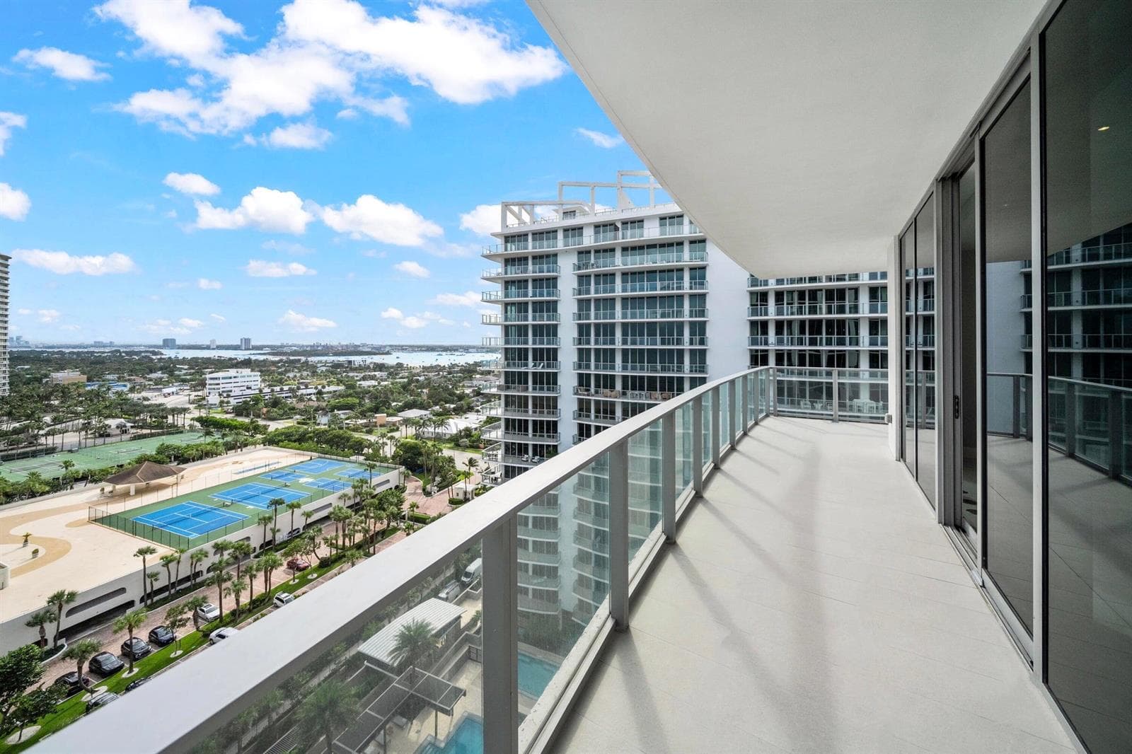 3100 N Ocean Drive H-1708 photo 10